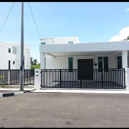 Noorsyah Homestay Stadium Utama Kangar Exterior photo