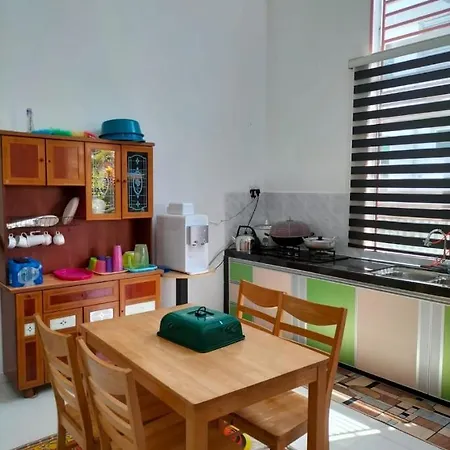 Noorsyah Homestay Stadium Utama Kangar Exterior photo